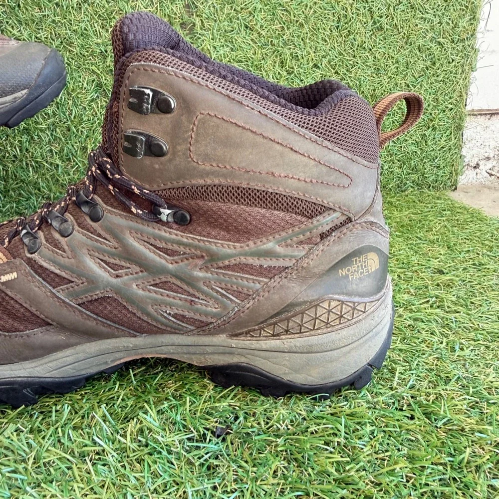 The North Face Hiking Boots Mens 10 Ultra Fastpack III Mid gore tex Waterproof
